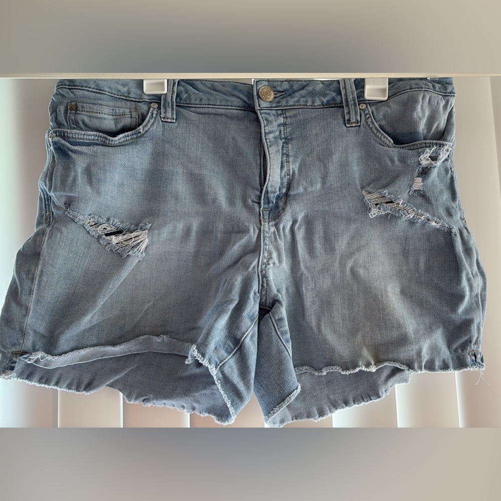 Seven7 Women's Ripped Denim Shorts - Light Blue